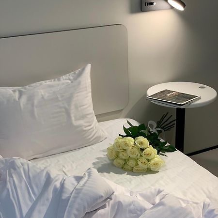 Ultramarinn Hotel Odessa Exteriör bild