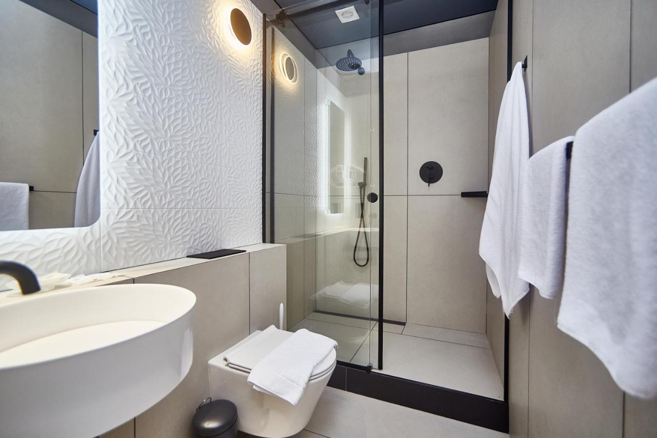 Ultramarinn Hotel Odessa Exteriör bild