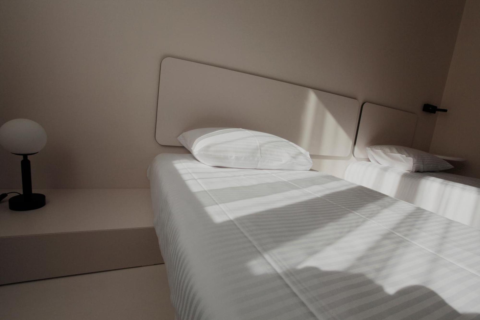 Ultramarinn Hotel Odessa Exteriör bild