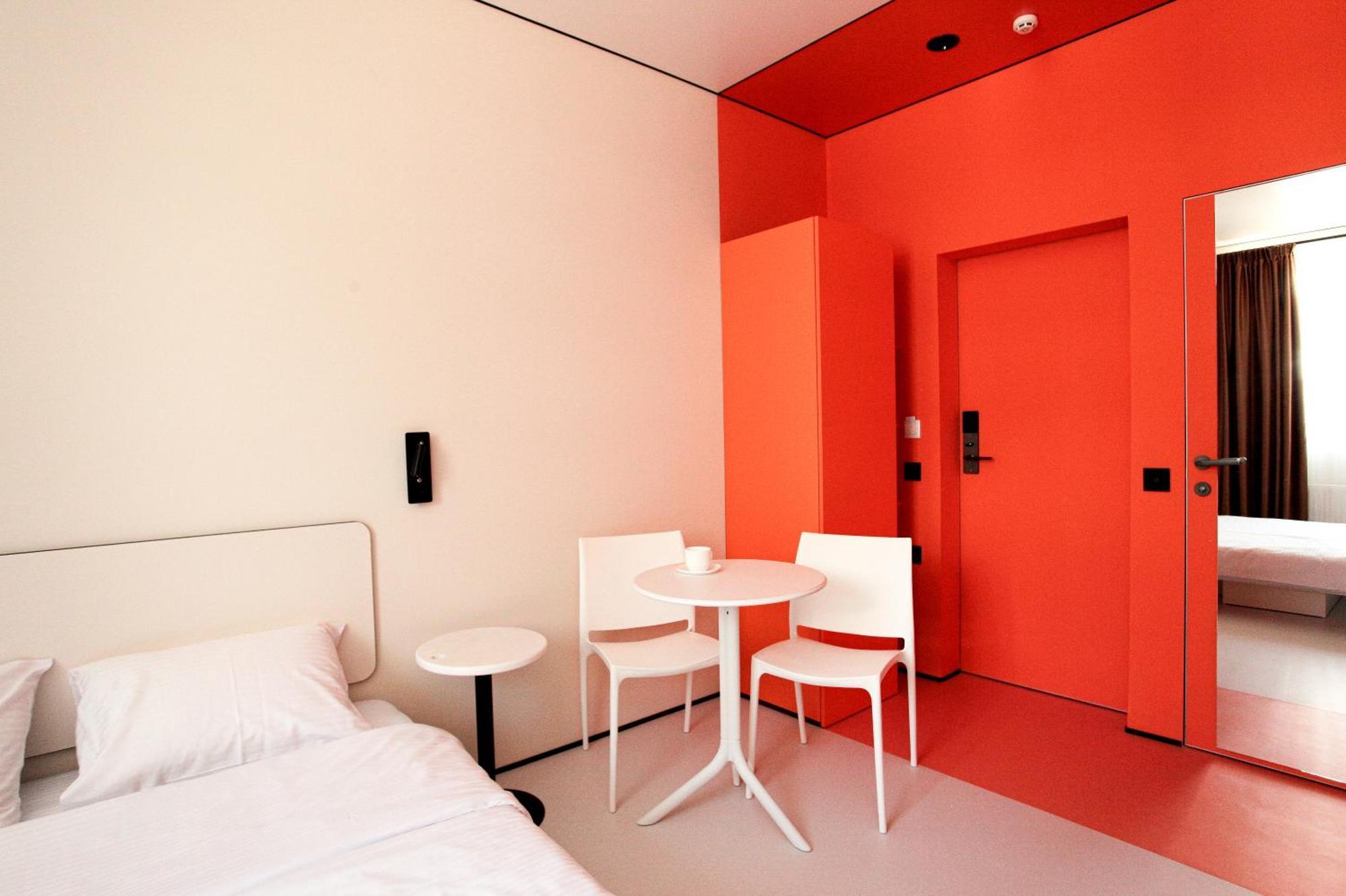 Ultramarinn Hotel Odessa Exteriör bild